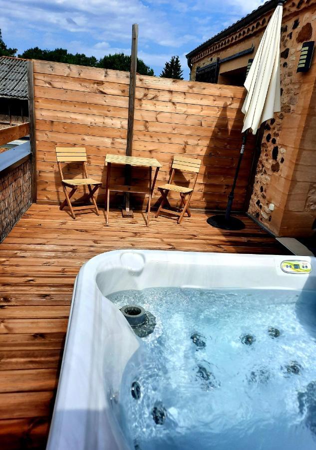Bien Etre Simple Hotel Villajou Buitenkant foto
